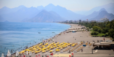 Antalya’da 95 yılın temmuz sıcaklık rekoru kırıldı
