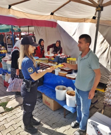 Polisten farkındalık etkinliği