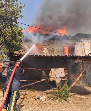 Antalya’da 2 orman yangını sürüyor; 2’si kontrol altında (5)