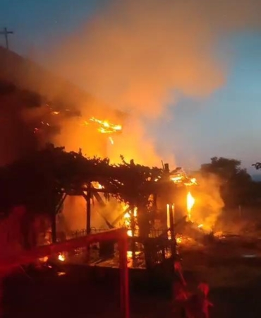 Korkuteli’de ev yangını