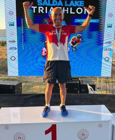 Salda Gölü’nde ilk triatlon heyecanı; ‘Demir Adam’ zirvede