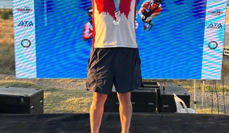 Salda Gölü’nde ilk triatlon heyecanı; ‘Demir Adam’ zirvede