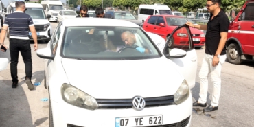 Direksiyon başında ölü bulundu
