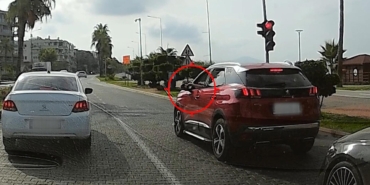 Araçlarından izmarit atan sürücülere ceza