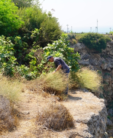 ‘Falezlerin gelini’ de yangından etkilendi