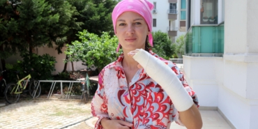 Evine girerken sopalı saldırıya uğradı; şüpheli eş tutuklandı