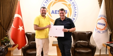 Başkan Çobanoğlu’ndan Nazik Doğum Günü Ziyareti