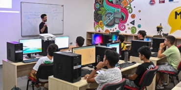 Gençler Robotik Kodlama ile Geleceği Şekillendiriyor