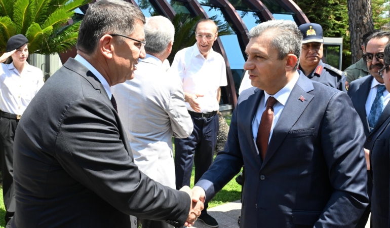 AKTOB Yemeğinde Turizm Geleceği Tartışıldı