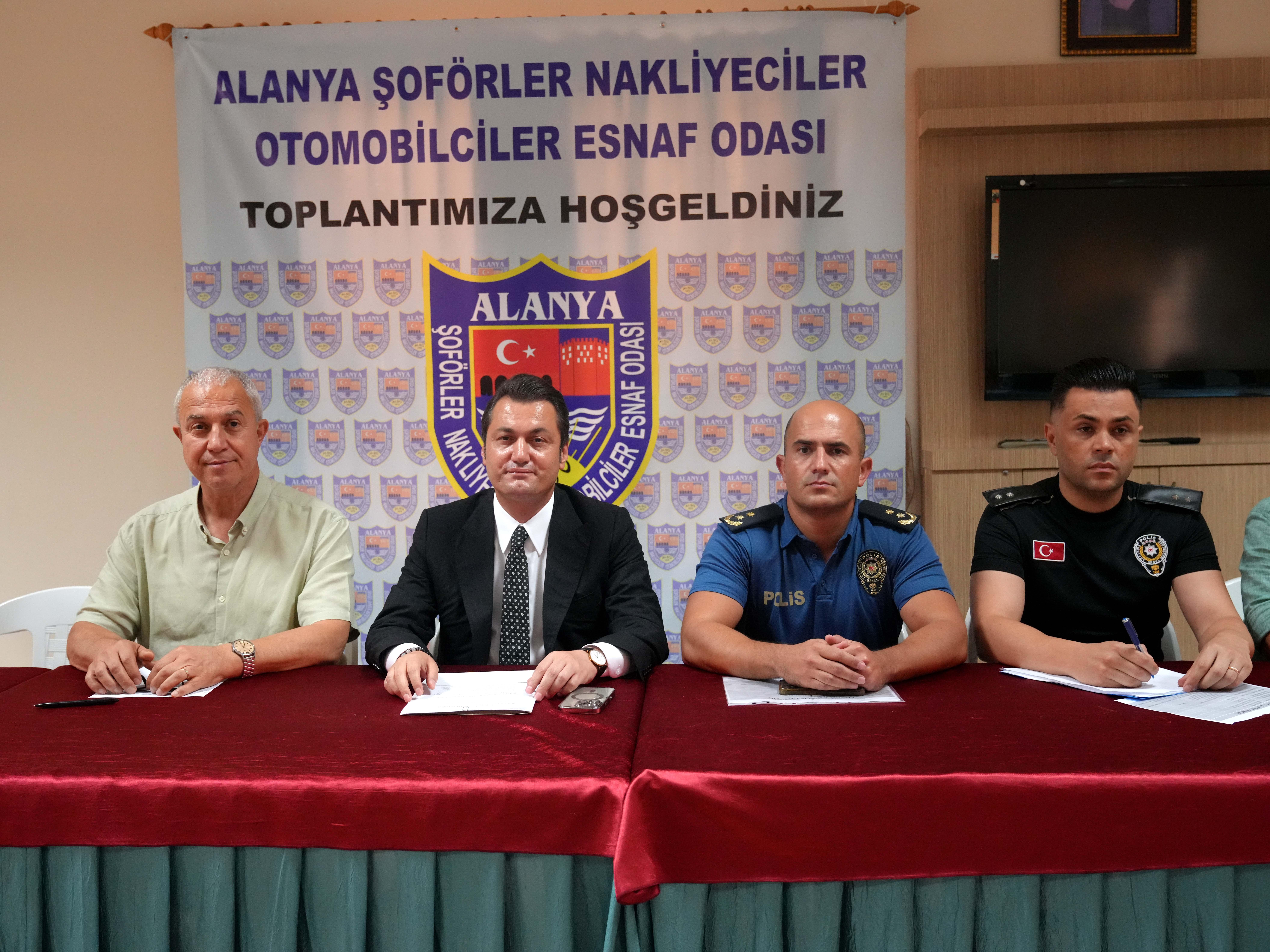 Zabıtadan taksilere sivil takip