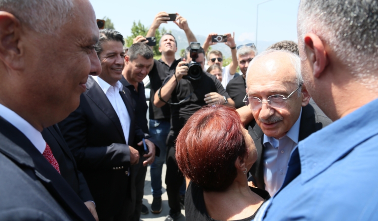 Kılıçdaroğlu, cezaevinde tutuklu Böcek ve Kara’yı ziyaret etti