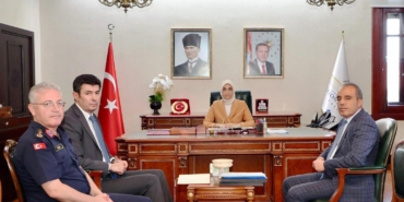 Afyonkarahisar’da ‘havai fişek’, ‘meşale’ ve ‘bidonla yakıt satışı’ yasağı