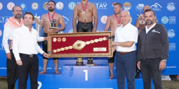 Gökbel’de ikinci kez başpehlivan Enes Doğan