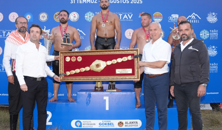 Gökbel’de ikinci kez başpehlivan Enes Doğan