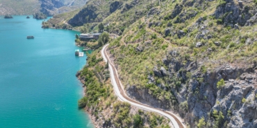 Büyükşehir Oymapınar Barajı çevresindeki yolları asfaltlıyor