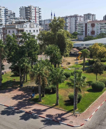 Ferdi Zeyrek’in adı Muratpaşa’da parkta yaşatılacak