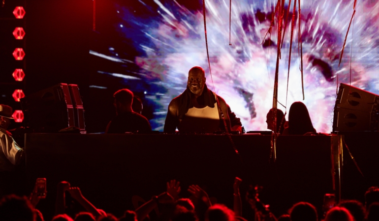 Basketbol efsanesi Shaquille O’Neal’dan Antalya’da DJ performansı