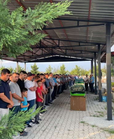 Gölete giren 2 çocuk boğuldu