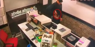 Oyuncak tabancayla döviz bürosunu soymaya kalkıştı