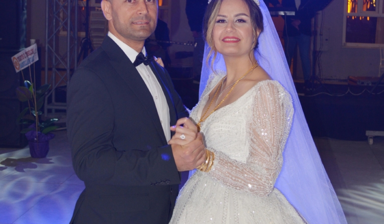 Yeni evli çifti ayıran kaza kamerada (2)