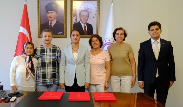 Yardımsevenler Derneği’nden eğitime destek