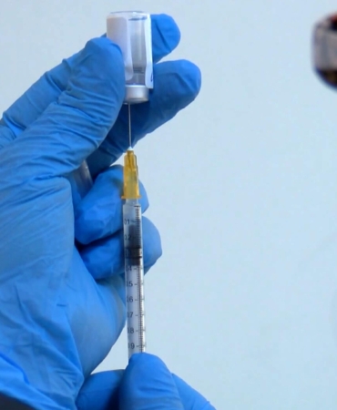 ‘HPV aşısı erkek-kadın fark etmeksizin herkesi koruyor’