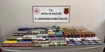Kemer’de jandarmadan kaçak ürünlere baskın