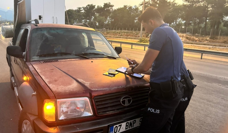 Eski nişanlısı ‘çalındı’ diye şikayet etti, polis ortak alınan aracı trafikte durdurdu