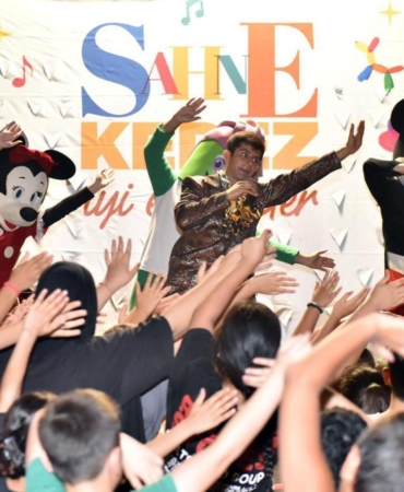 ‘Sahne Kepez’ Zeytinlik Mahallesi’ni şenlendirdi