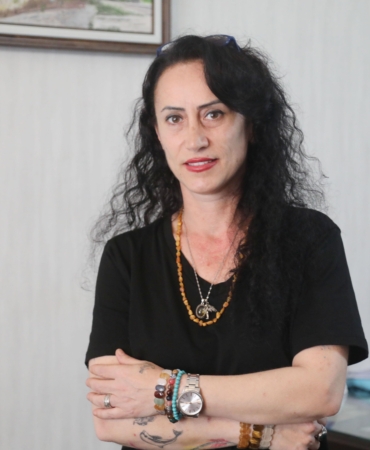 DNA testiyle 33 yıllık gizem çözüldü, biyolojik annesini mezarda buldu