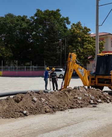50 yıllık eski borular yenilendi