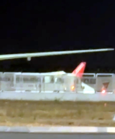 Antalya’dan kalkan uçak, iniş takımlarındaki sorun nedeniyle geri döndü