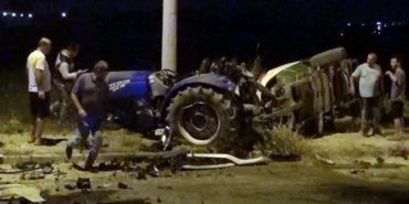 Traktör ile otomobil çarpıştı: 2 yaralı