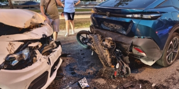 Motosikletliye çarpıp kaçtı