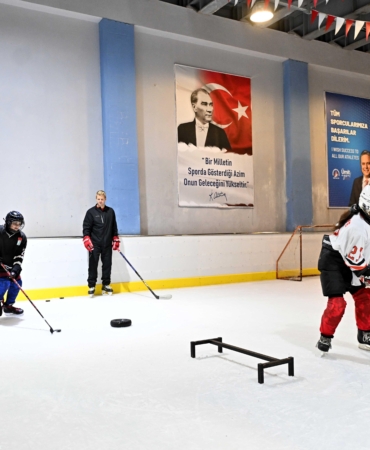 Buz Hokeyi Gelişim Kampı ilk kez Antalya’da