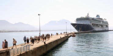 İngiliz turistler kruvaziyerle geldi