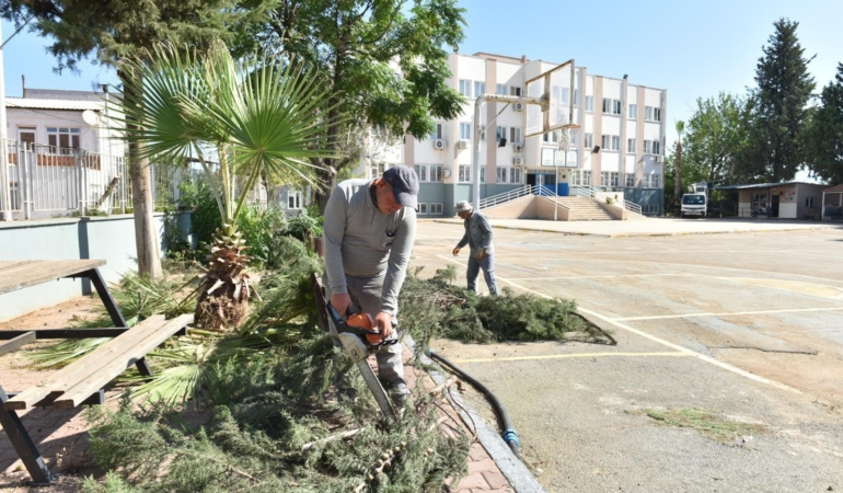 Okul bahçeleri Kepez’le güzelleşiyor