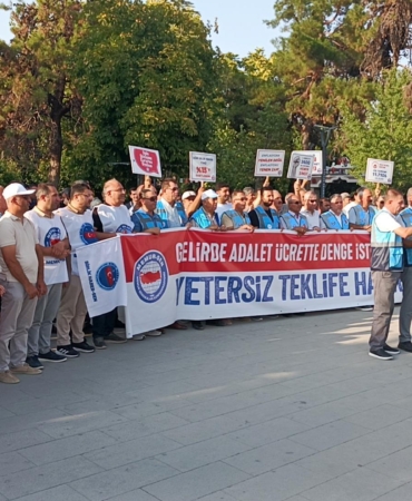 Burdur’da memurlardan eylem