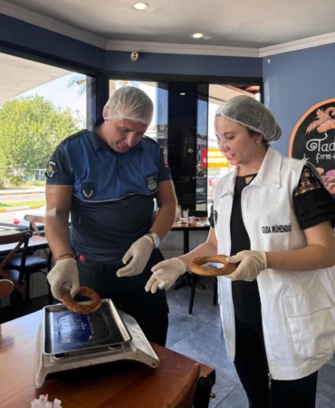 Zabıtadan fırınlarda hijyen denetimi