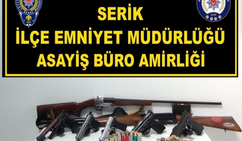 Akaryakıt istasyonunda yağmaya 6 tutuklama