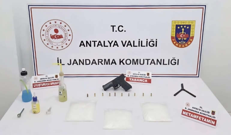 Uyuşturucu operasyonunda 2 şüpheli tutuklandı