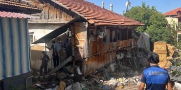 Evden 20 kamyon çöp çıktı