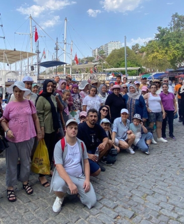 Muratpaşa’dan özel çocuklara mavi yolculuk