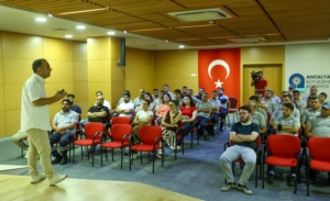 Büyükşehirden ilaçlama personeline eğitim