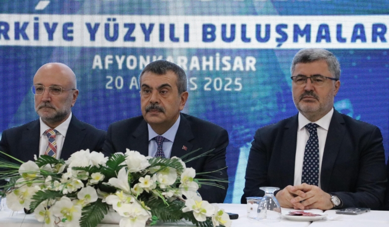 Bakan Tekin: ‘Terörsüz Türkiye’ hedefini anlatmak için sahadayız