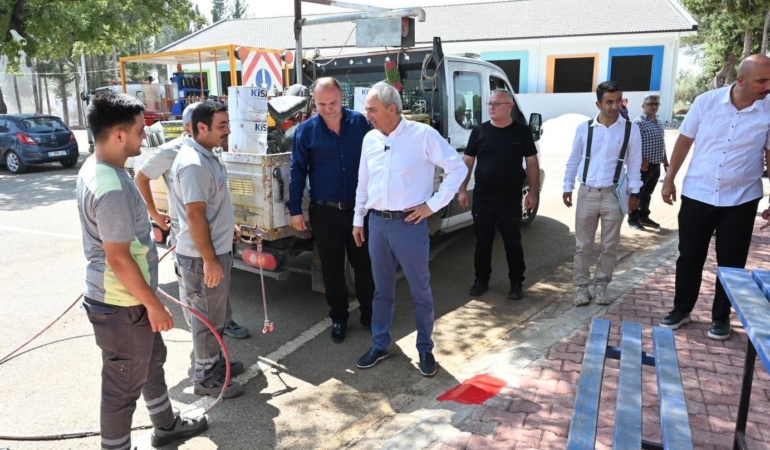 Kepez Belediyesi okulları yeni döneme hazırlıyor