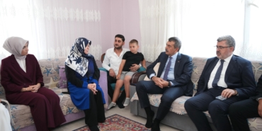 Bakan Tekin: ‘Terörsüz Türkiye’ hedefini anlatmak için sahadayız (3)