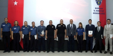 Emniyet personline başarı belgesi