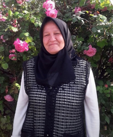 Hafif ticari araçla çarpışan motosikletteki anne öldü, kızı ağır yaralandı