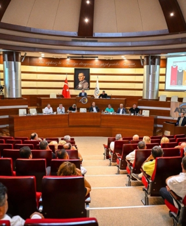 Öztürk’ten ATSO yönetimine ‘oda seçimi’ eleştirisi